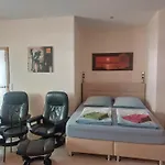 Apartment Gnubbel Am Wald Weisswasser